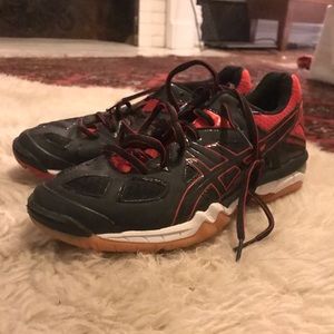 BNWT Asics running shoes!